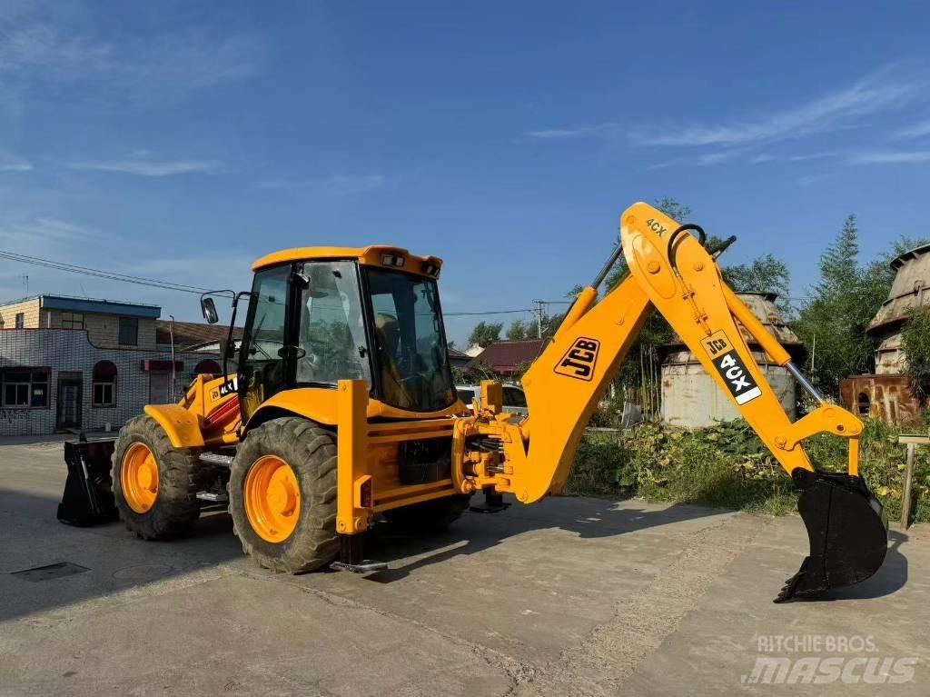 JCB 4 CX Kaivurikuormaajat