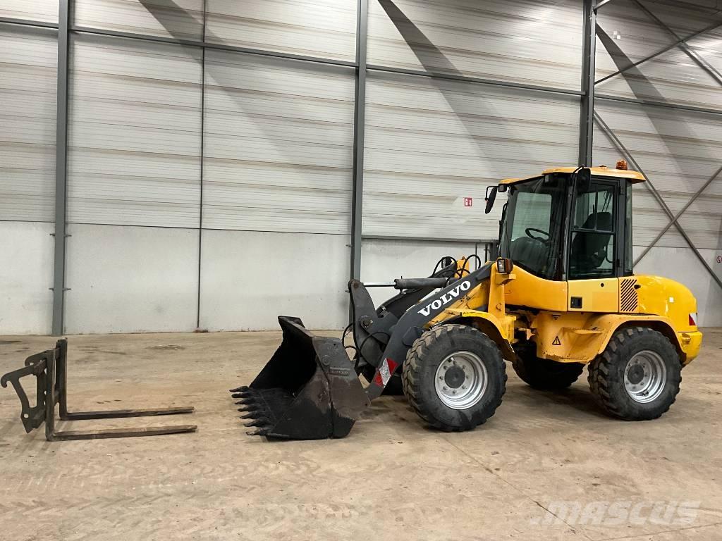 Volvo L 30 B - Z/X Pyöräkuormaajat