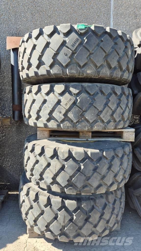 Aeolus 20.5R25 Renkaat ja vanteet