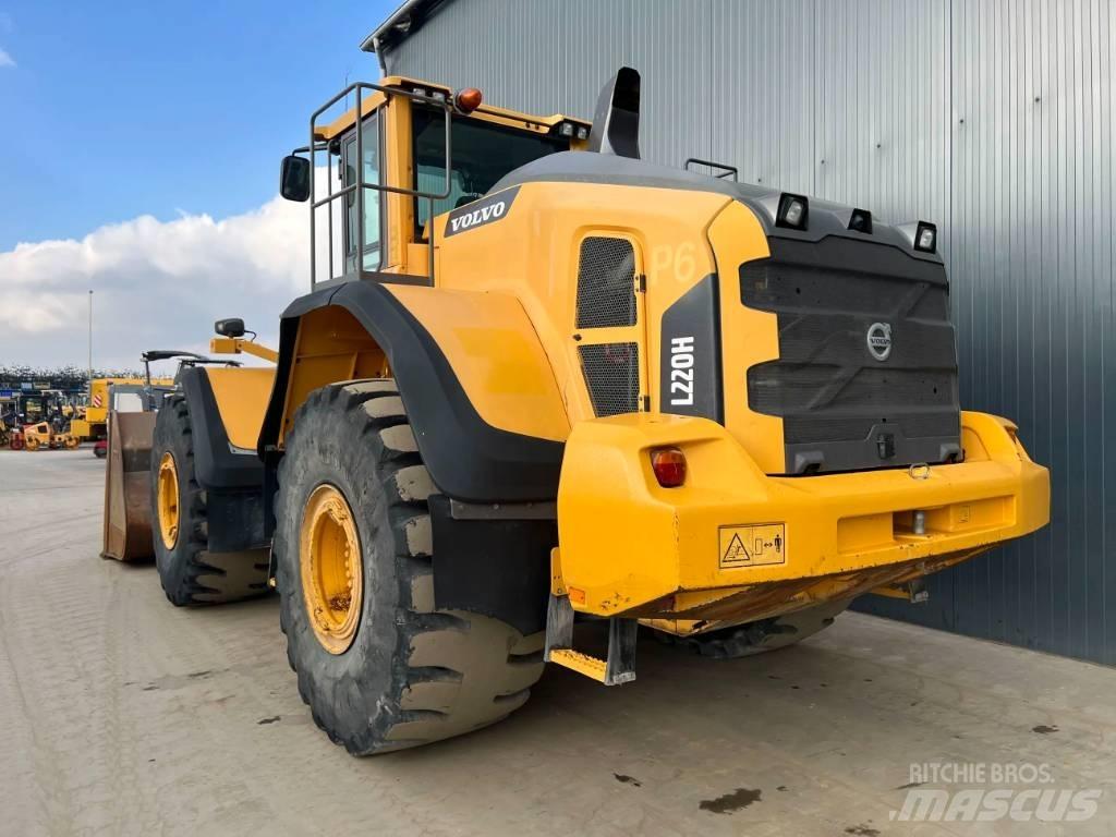 Volvo L220H Pyöräkuormaajat