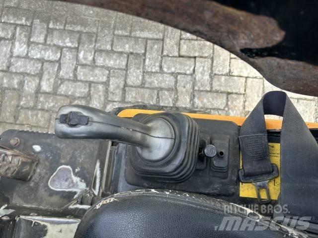 GiANT D 332 SWT Yleiskuormaajat