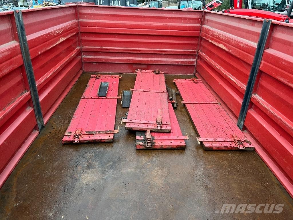 Tuhti W120 Kippiperävaunut