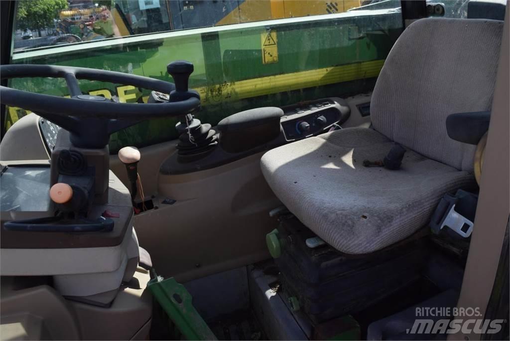 John Deere 3200 Teleskooppipuominostimet