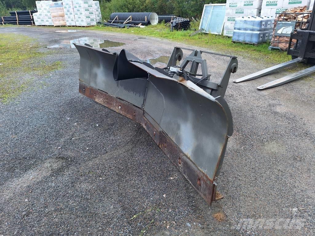  Uni-Vag 240 Lumiaurat