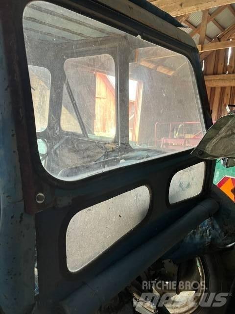 Ford 2000 Traktorit
