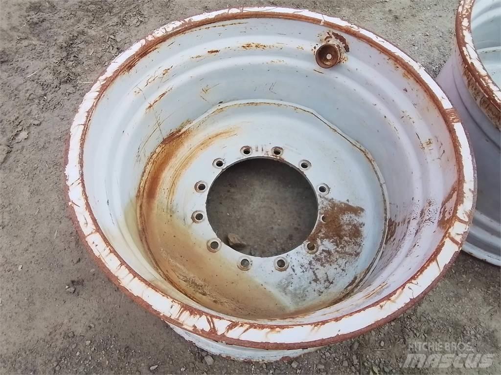Valmet 911 20x34 Renkaat ja vanteet