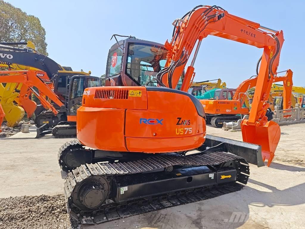 Hitachi ZX 75 US Midikaivukoneet 7t - 12t