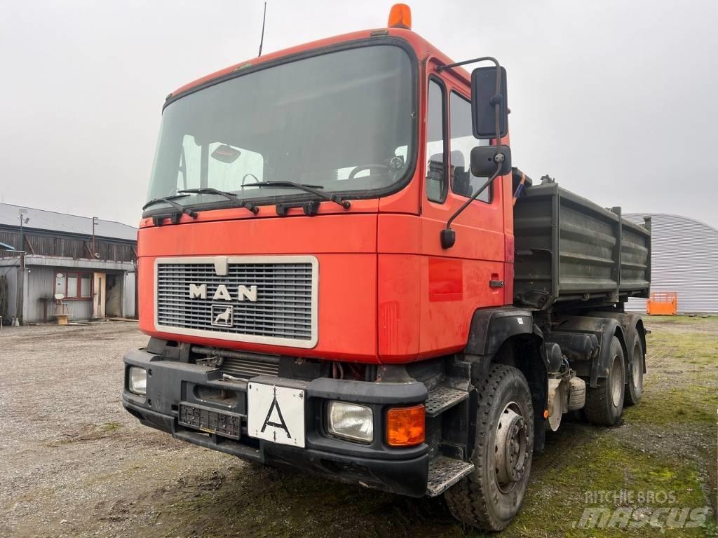 MAN F 08 Sora- ja kippiautot