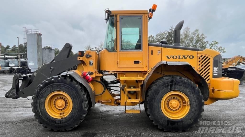 Volvo L 90 E Pyöräkuormaajat