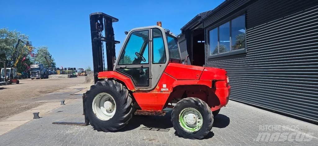 Manitou M30-4 Maastotrukit