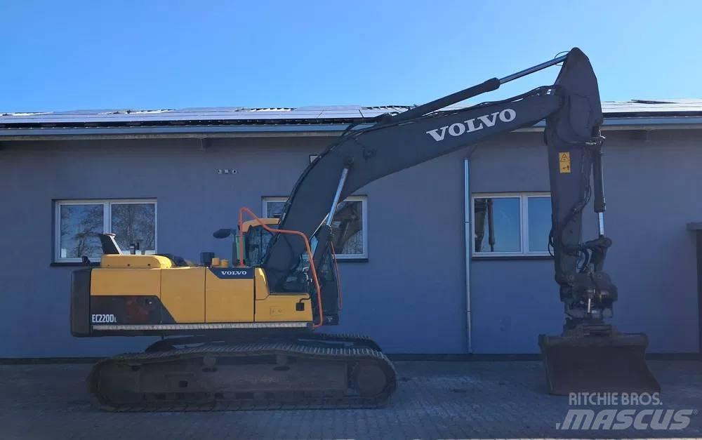Volvo EC 220 DL Telakaivukoneet