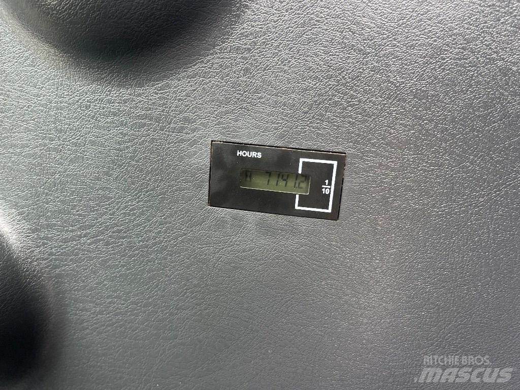 Hyundai HX 145 LCR Telakaivukoneet