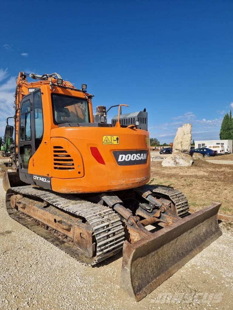 Doosan DX 140 LCR Telakaivukoneet