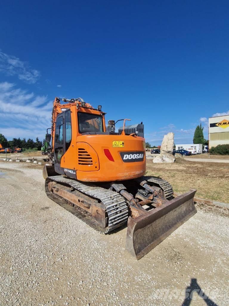 Doosan DX 140 LCR Telakaivukoneet