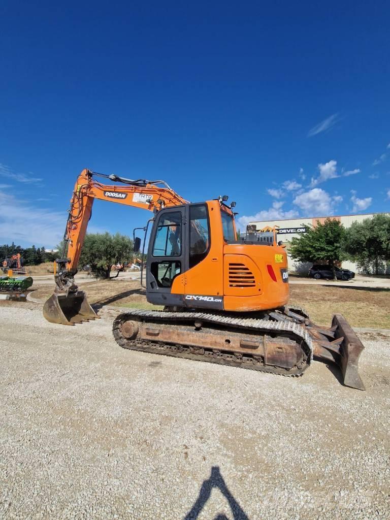 Doosan DX 140 LCR Telakaivukoneet