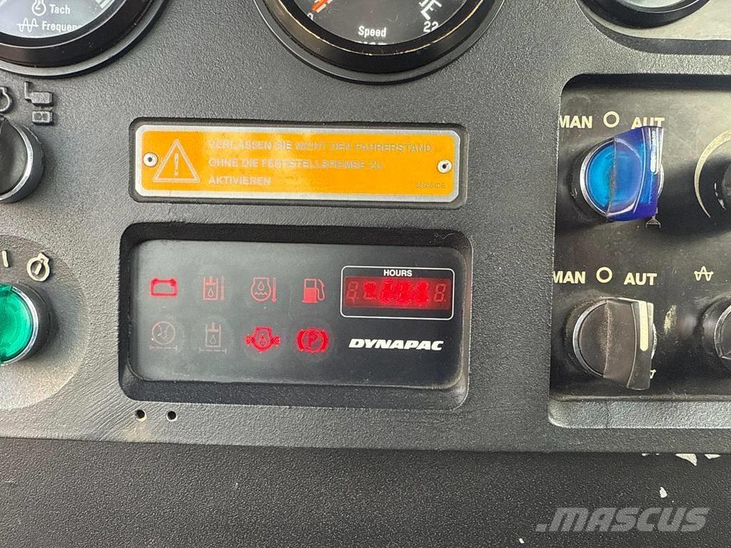 Dynapac CG 233 HF Tandemjyrät