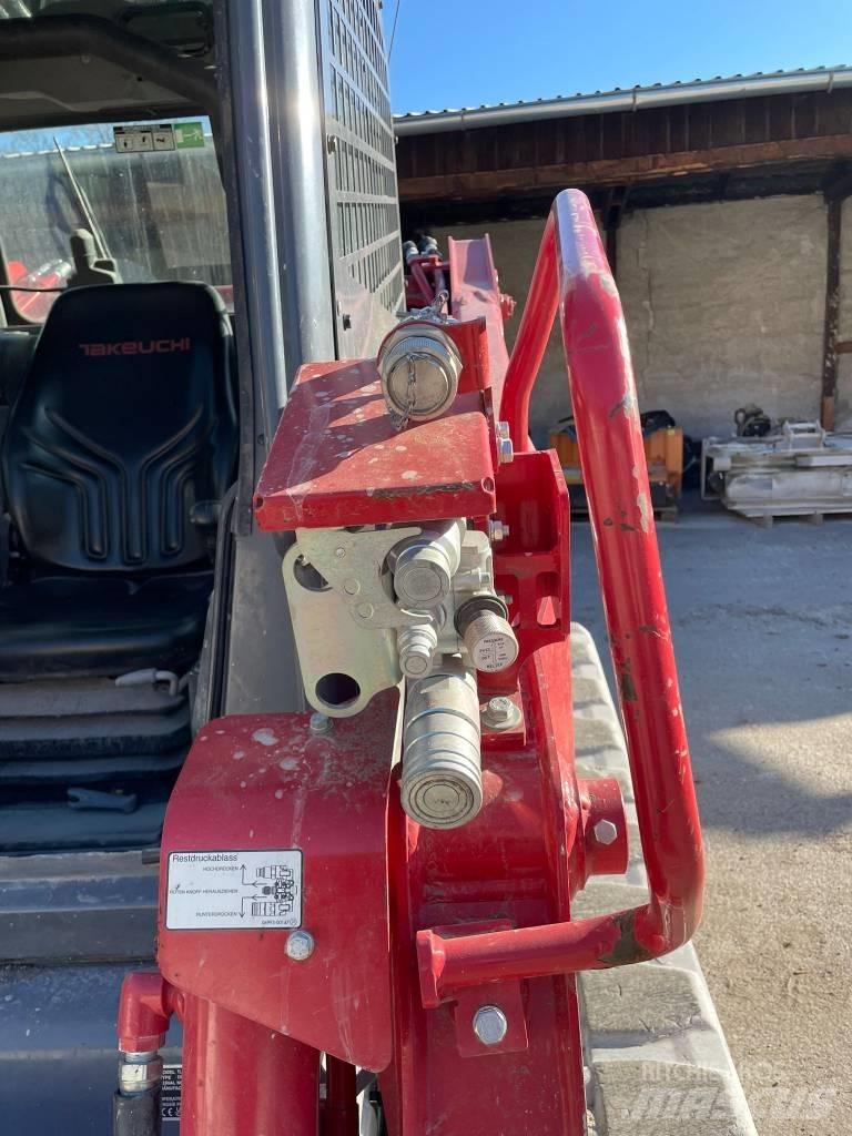 Takeuchi TL12 Liukuohjatut kuormaajat