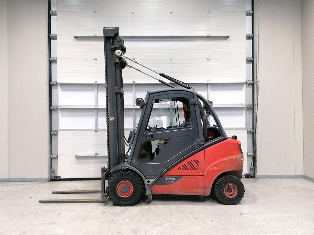 Linde H30T-02 Nestekaasutrukit
