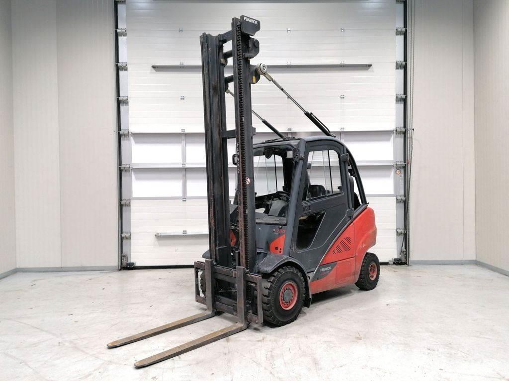 Linde H30T-02 Nestekaasutrukit