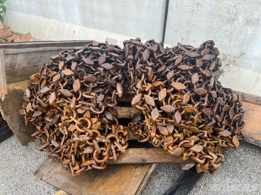CAT 966 Pyöräkuormaajat