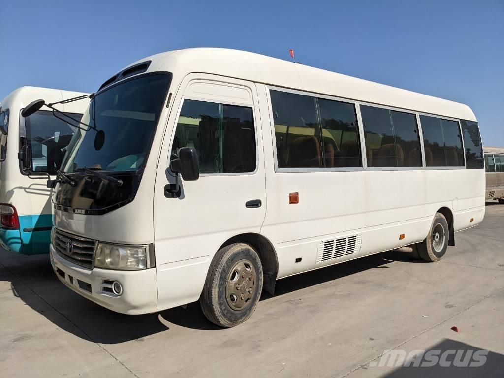 Toyota Coaster Bus Minibussit