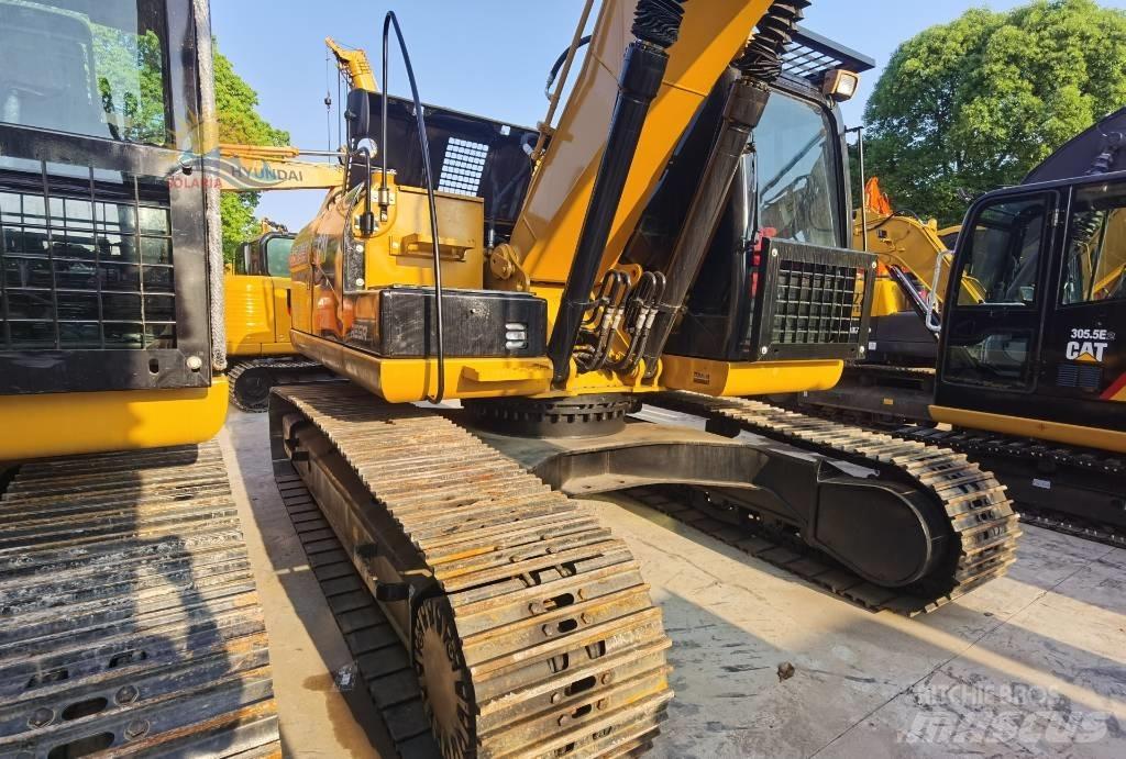 CAT 320 D L Telakaivukoneet