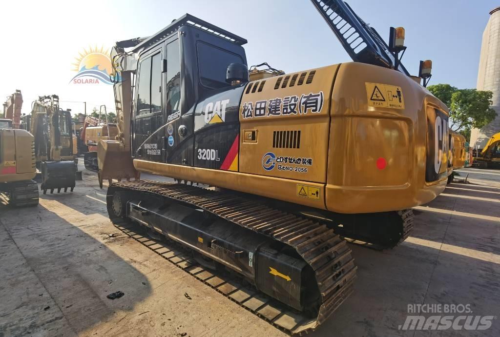 CAT 320 D L Telakaivukoneet