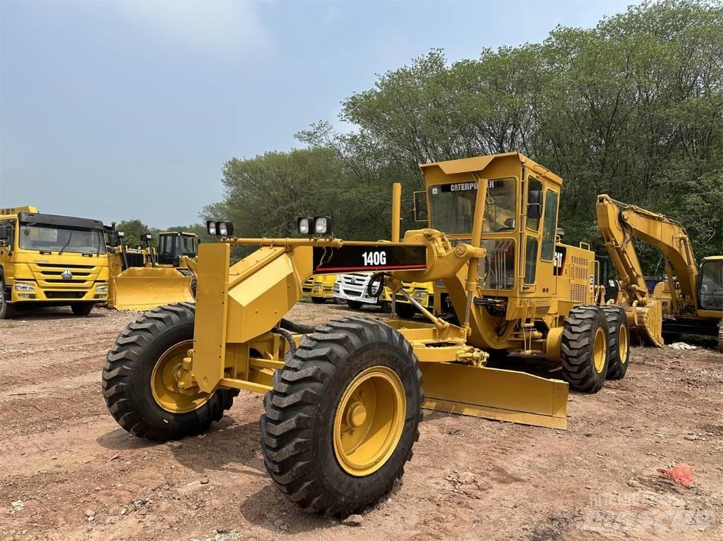 CAT 140G Tiehöylät