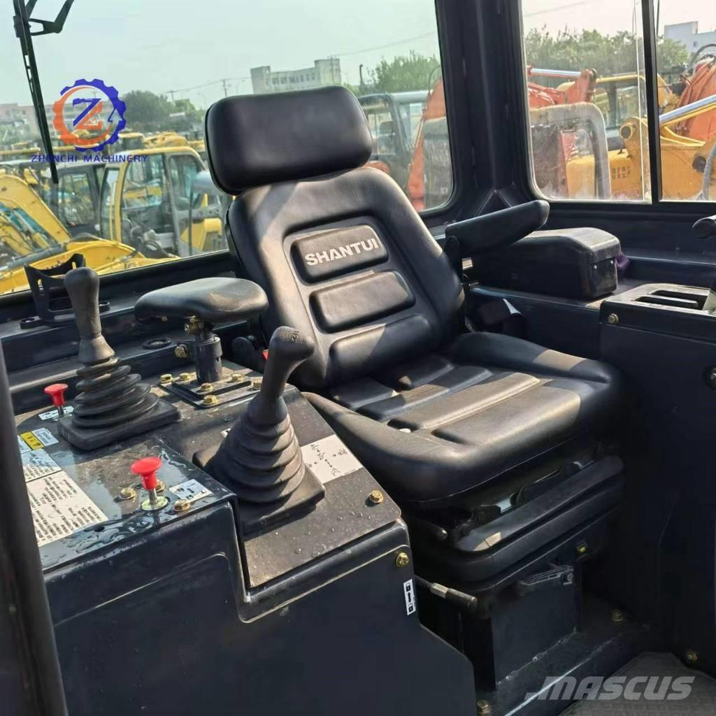 Shantui SD 22 Telaketjupuskutraktorit