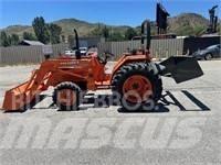 Kubota L2850 Traktorit