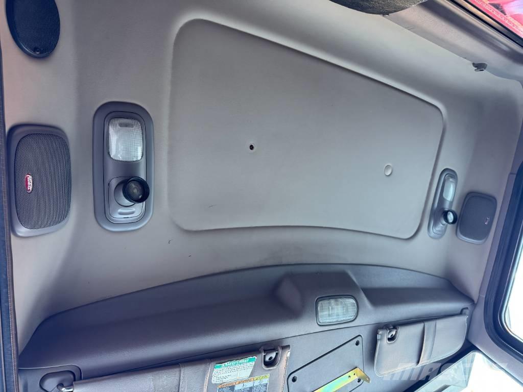 Peterbilt 388 Sora- ja kippiautot