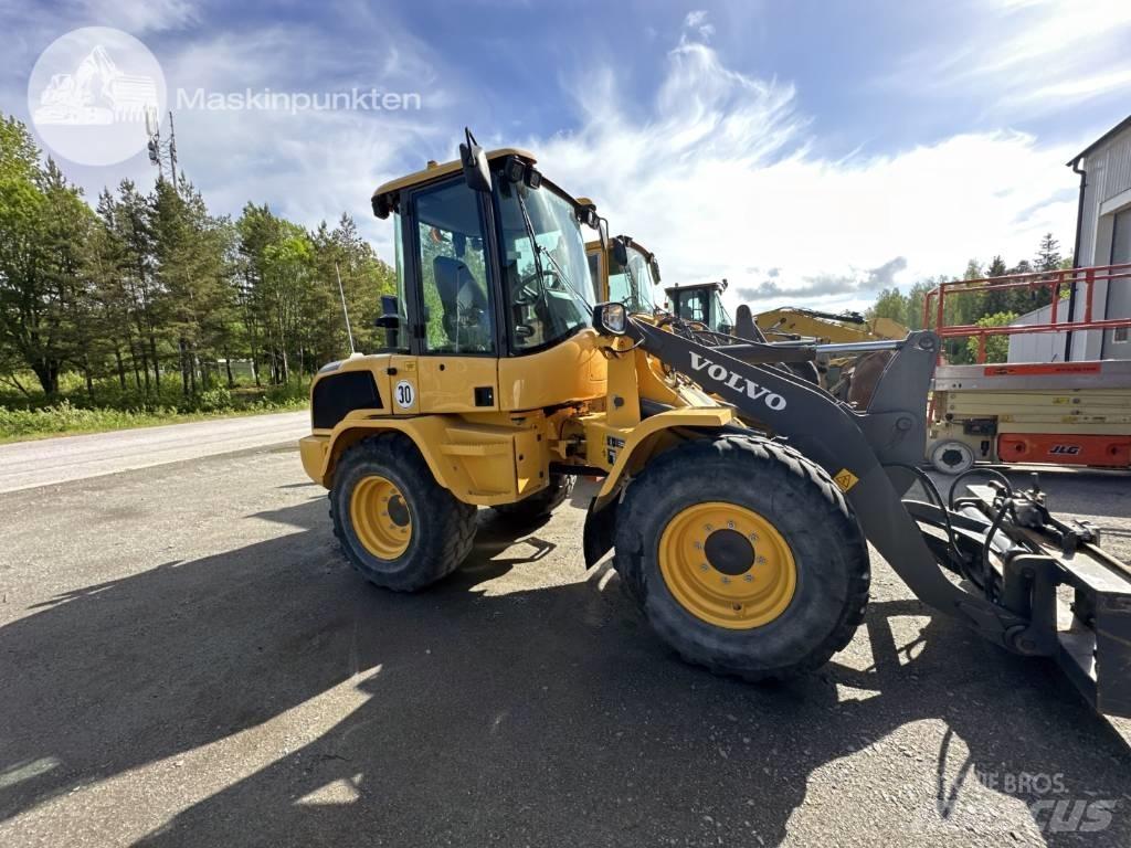 Volvo L 35 G Pyöräkuormaajat