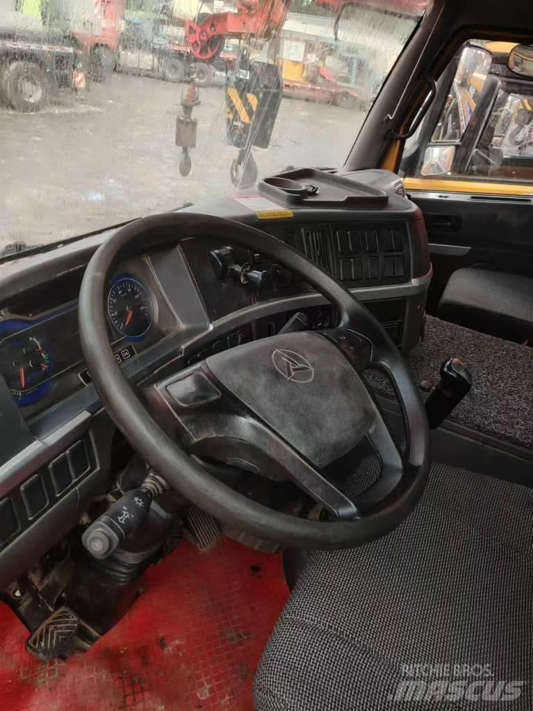 Sany STC1300C8 Mobiilinosturit