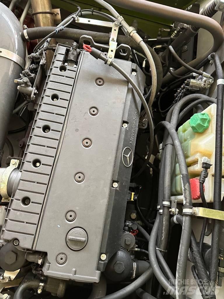 CLAAS Tucano 450 Leikkuupuimurit