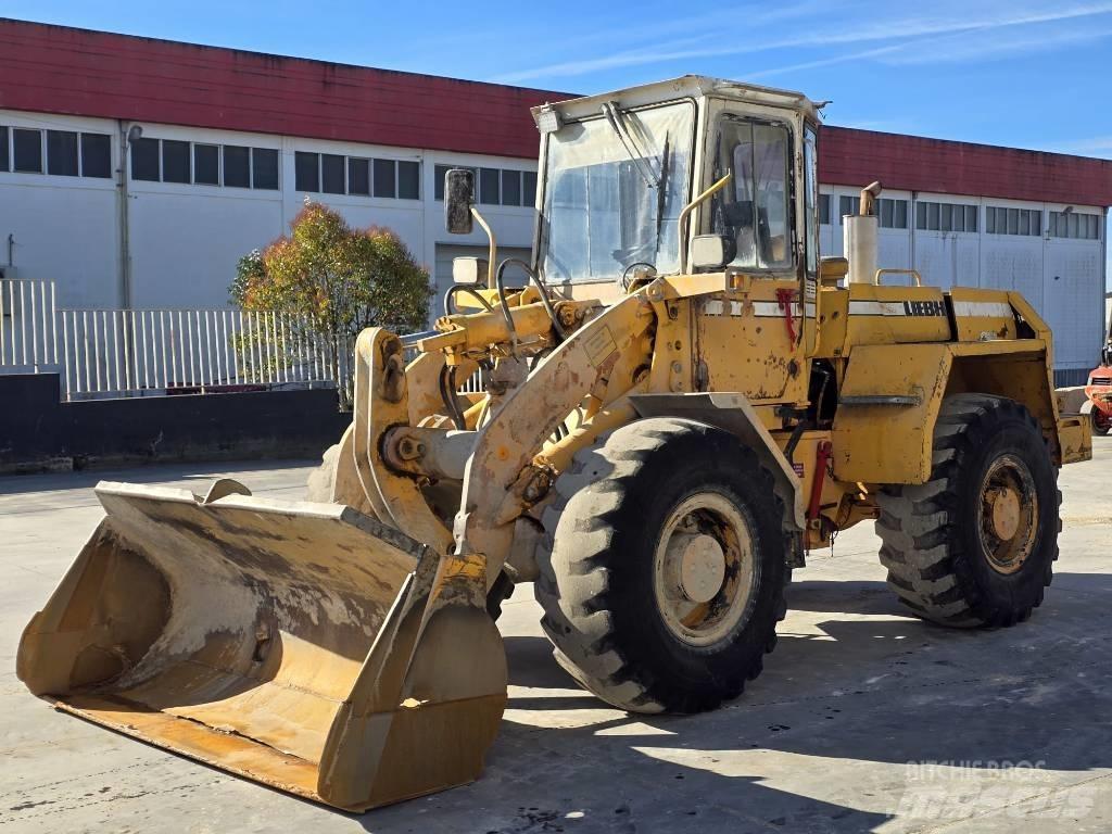 Liebherr L521 Pyöräkuormaajat