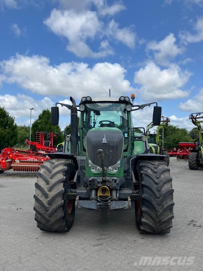 Fendt 824 Vario Traktorit