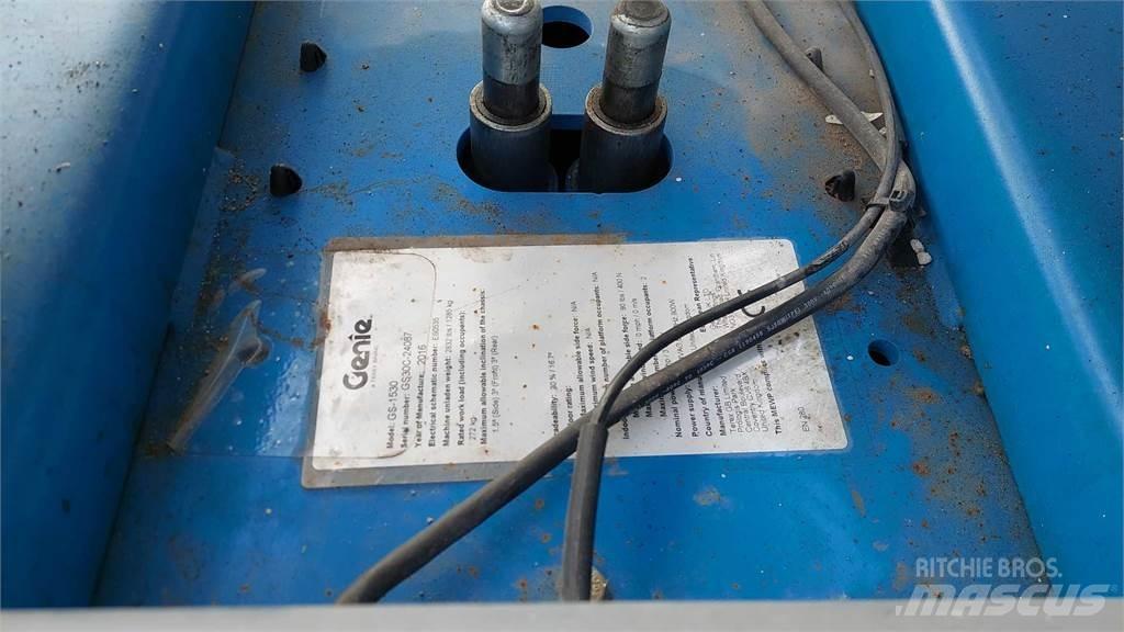 Genie GS1530 Saksilavat