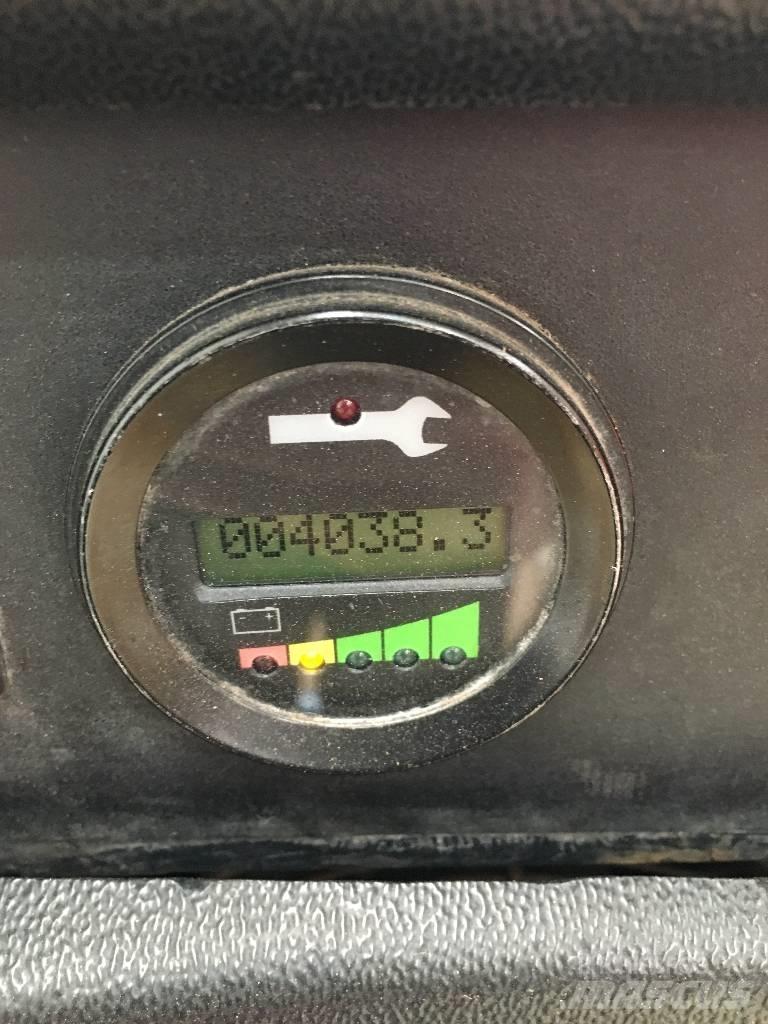Hyster R30XMF2 Korkeakeräilytrukit