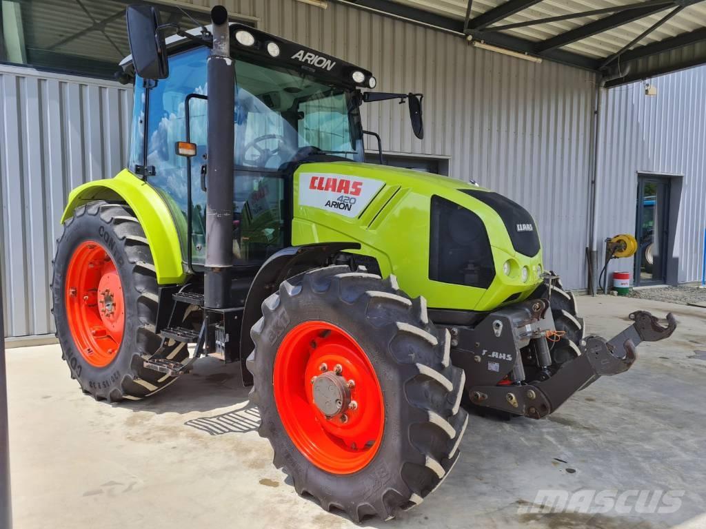 CLAAS Arion 420 Traktorit
