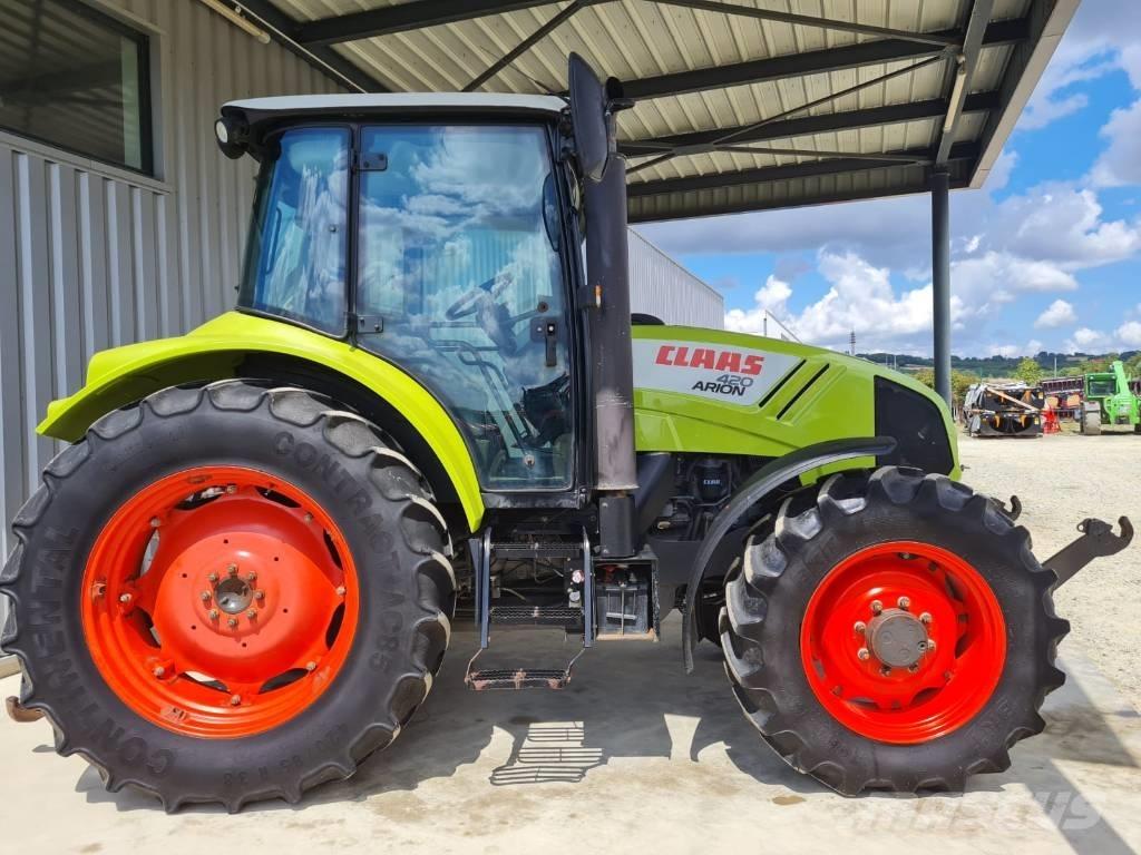 CLAAS Arion 420 Traktorit