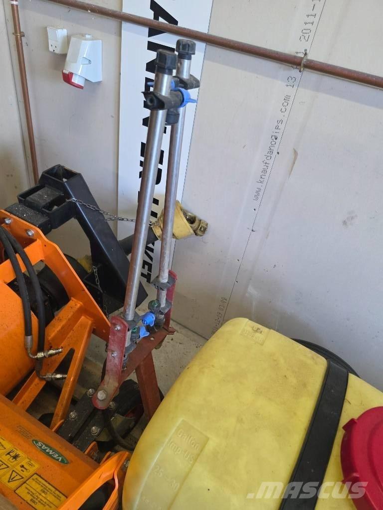 John Deere 855 Taajamatraktorit