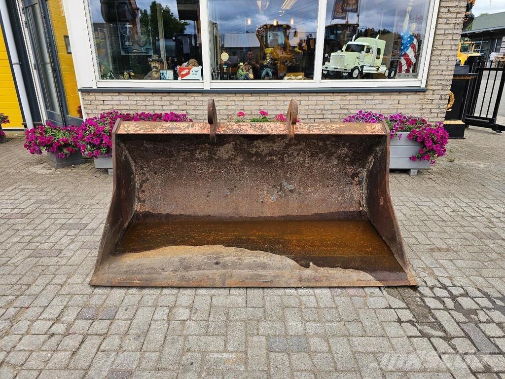  Onbekend Slotenbak Kauhat