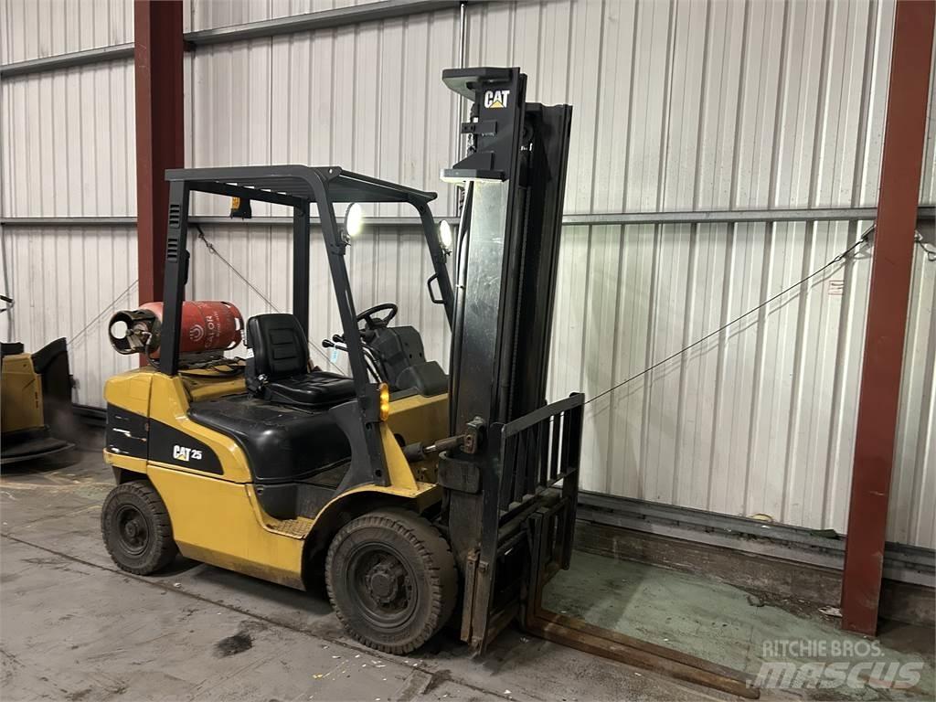 CAT GP25NT Nestekaasutrukit