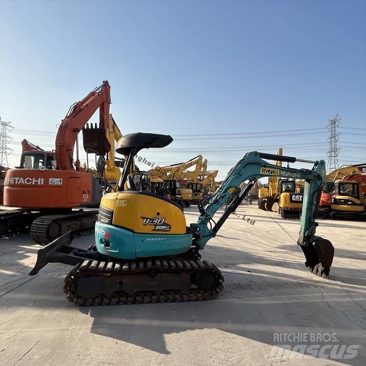 Kubota 30 Telakaivukoneet