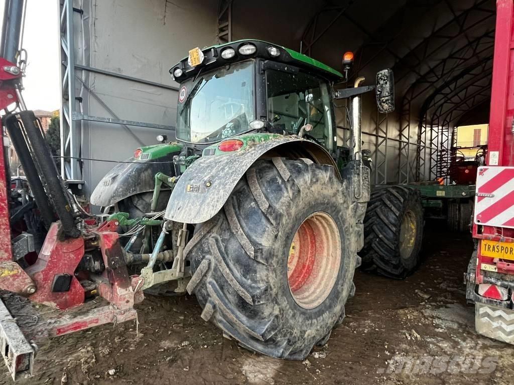 John Deere 6145 R Traktorit