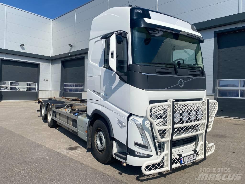 Volvo FH 540 Kontti-/tasonostoautot