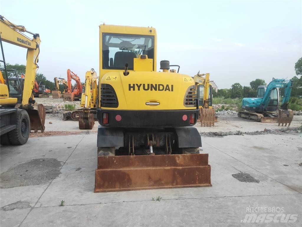 Hyundai R60W-7 Pyöräkaivukoneet