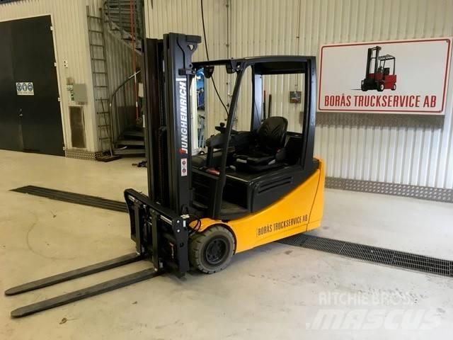 Jungheinrich EFG 220 Sähkötrukit