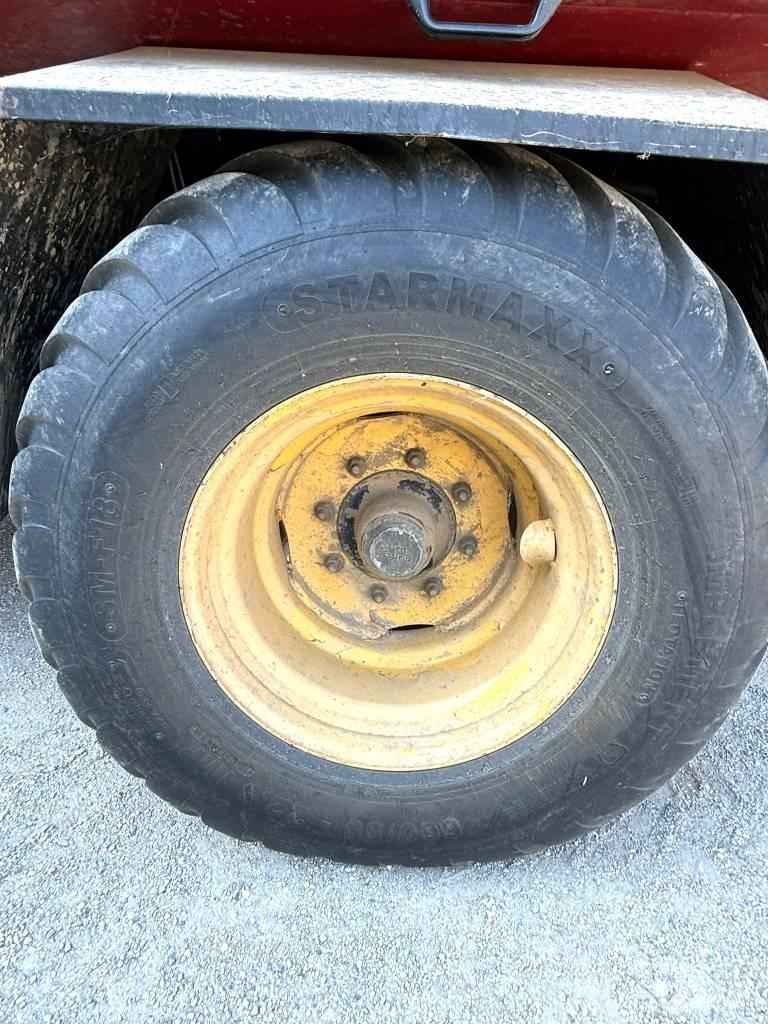New Holland D 1210 Kanttipaalaimet