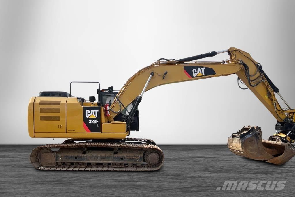CAT 323 F Telakaivukoneet